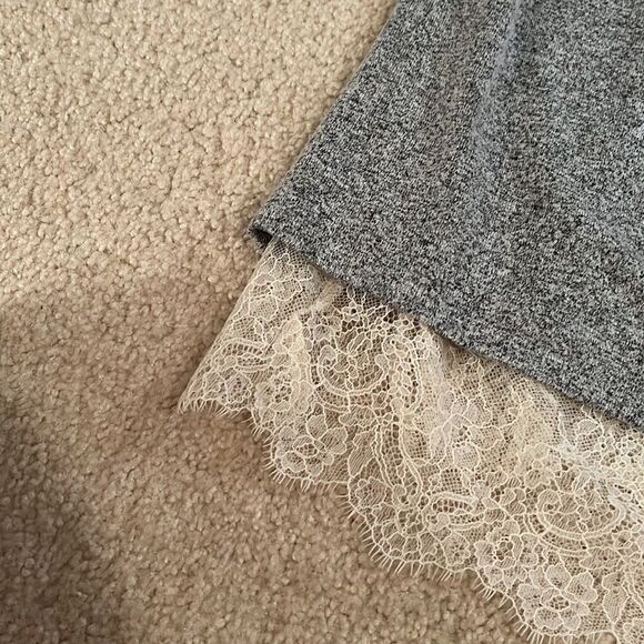 WOMENS SIZE MEDIUM WHBM SHIRT - Picture 8 of 11